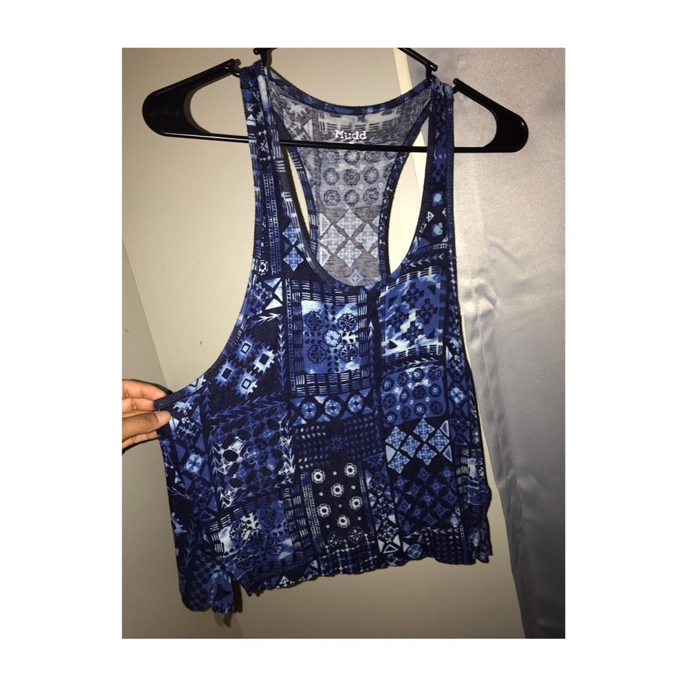 Muscle tank tee